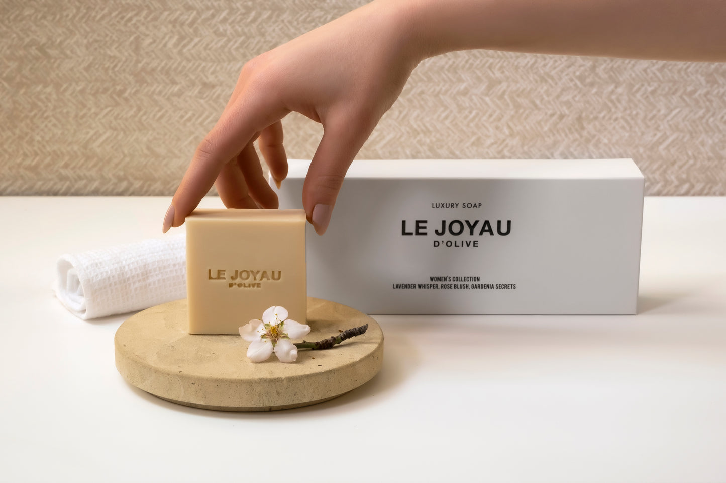 Women's Collection 1 from Le Joyau d'Olive